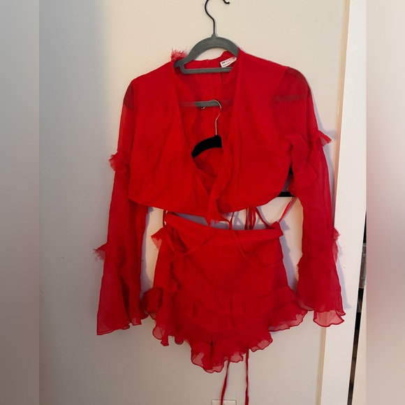 ASOS DESIGN ruffle detail matching set with tie front in red - Picture 5 of 6